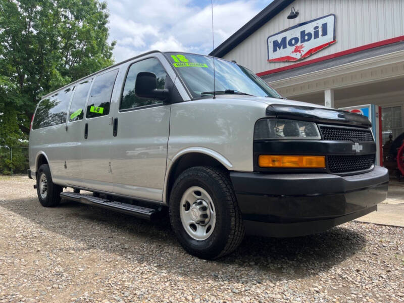 chevrolet express passenger 2018 1GAZGNFG0J1324381 image chevrolet express passenger 2018 1GAZGNFG0J1324381 image